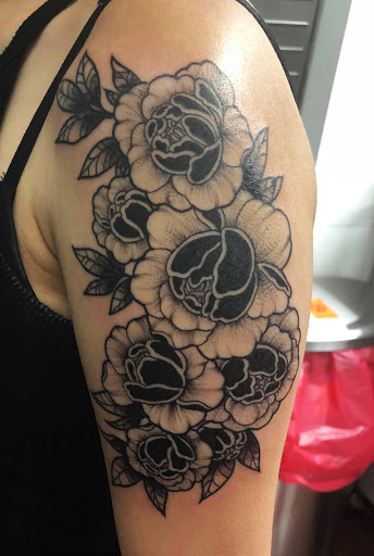 Explore 4 sibling tattoo ideas, creative tattoo ideas in Saint Petersburg, available at Lucky You Tattoo