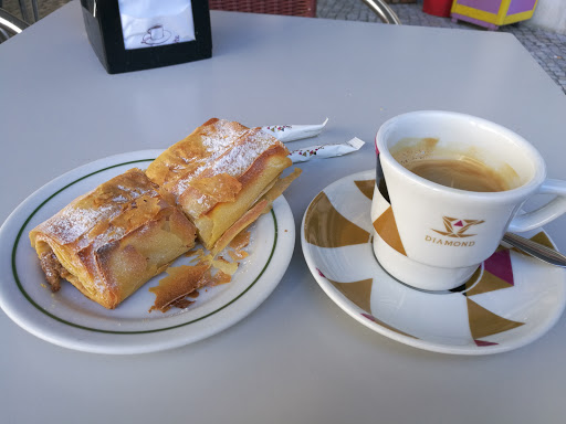 Pastelaria Seara (Serra da Mira) no Amadora, Lisboa