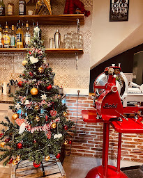 Photo n°18 de LE GONDI à Noisy-le-Roi ()