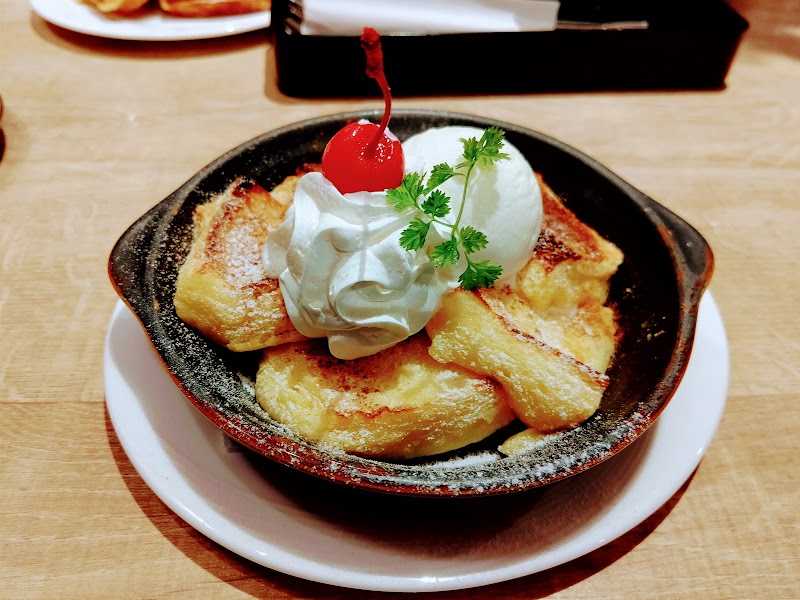 カフェ三番館プラス 香里ヶ丘店