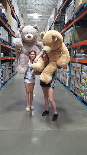 Warehouse store «Costco Wholesale», reviews and photos, 125 Beacon Dr, Holbrook, NY 11741, USA