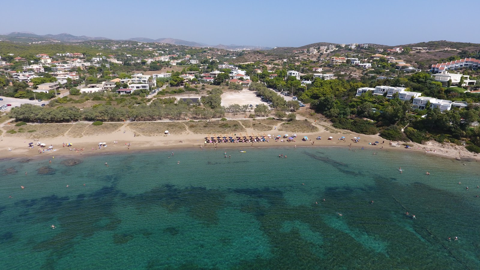 Paralia Limani Passa'in fotoğrafı kahverengi kum yüzey ile