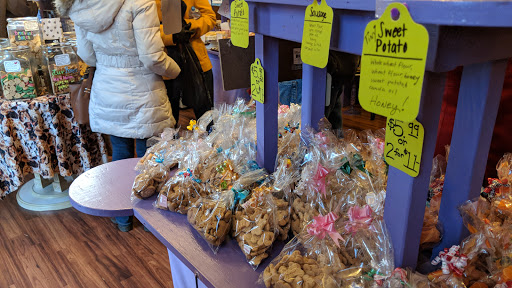 Pet Supply Store «Paw Dazzle Pet Bakery and Boutique», reviews and photos, 615 E Moss Mill Rd, Galloway, NJ 08205, USA