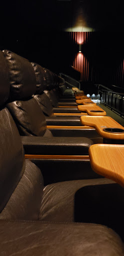 Movie Theater «Regal Cinemas Elmwood Center 16», reviews and photos, 2001 Elmwood Ave, Buffalo, NY 14207, USA