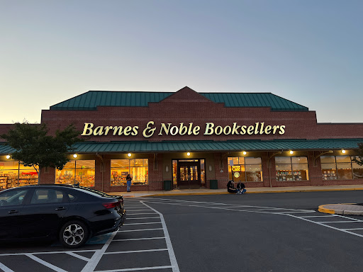 Book Store «Barnes & Noble Booksellers Moorestown», reviews and photos, 1311 Nixon Dr, Moorestown, NJ 08057, USA