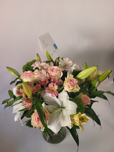 Florist «Andres Aguilar Designs», reviews and photos, 2425 Biscayne Blvd, Miami, FL 33137, USA