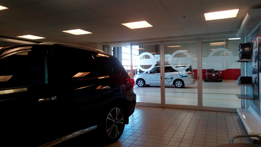 Car Dealer «Collins Nissan», reviews and photos, 4142 Bardstown Rd, Louisville, KY 40218, USA