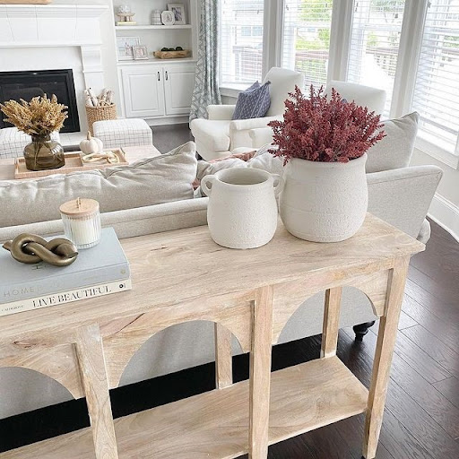 Furniture Store «Nadeau - Furniture with a Soul», reviews and photos, 4433 N Ravenswood Ave, Chicago, IL 60640, USA