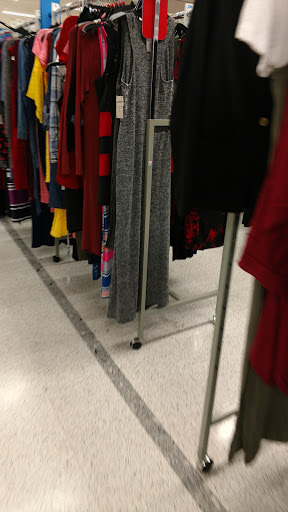 Clothing Store «Ross Dress for Less», reviews and photos, 13510 Whittier Blvd, Whittier, CA 90605, USA