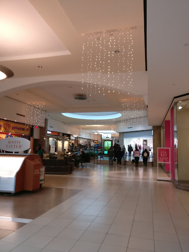 Shopping Mall «Charlottesville Fashion Square», reviews and photos, 1600 Rio Rd E, Charlottesville, VA 22901, USA