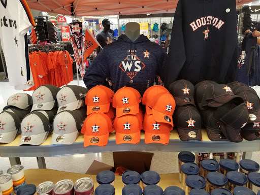 Sporting Goods Store «Academy Sports + Outdoors», reviews and photos, 1461 Spring Cypress Rd, Spring, TX 77373, USA