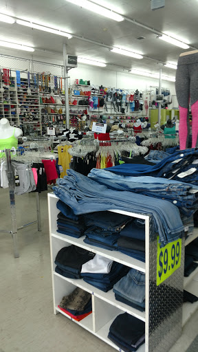Clothing Store «Gen X Clothing», reviews and photos, 2090 Olympic St, Springfield, OR 97477, USA