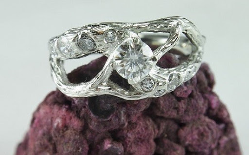 Jewelry Store «Custom», reviews and photos, 3206 N Davidson St, Charlotte, NC 28205, USA