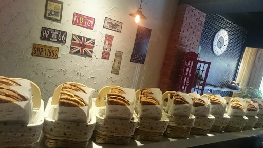 捲毛廚房 Q More Kitchen 南崁店