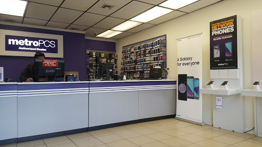 Cell Phone Store «MetroPCS Authorized Dealer», reviews and photos, 793 S Emerson Ave, Lindenwold, NJ 08021, USA