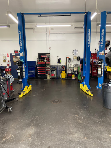 Honest Tom's Auto Care Lowes Island en Sterling