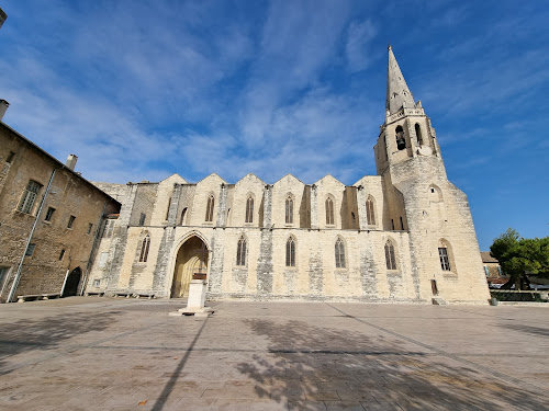 Église catholique Paroisse Notre-Dame-De-Bon-Repos Avignon