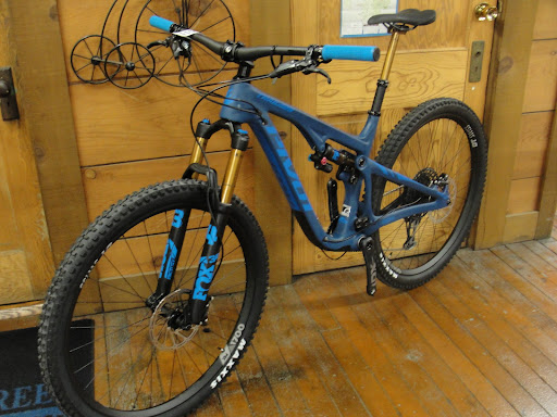 Bicycle Store «Main Street Bicycles», reviews and photos, 39 E Main St, Carpentersville, IL 60110, USA