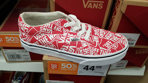 Shoe Store «Rack Room Shoes», reviews and photos, 735 Premium Outlets Blvd, Hagerstown, MD 21740, USA