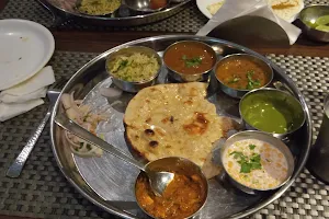 Shudh Shakahari Restaurant - Mintu Punjabi image