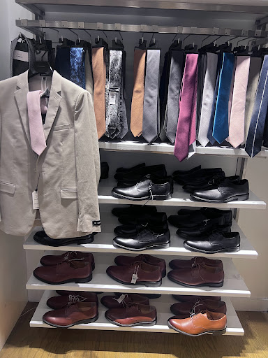 Clothing Store «Express», reviews and photos, 303 Memorial City Mall, Houston, TX 77024, USA