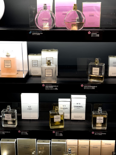 Cosmetics Store «SEPHORA», reviews and photos, 912 Brandon Town Center Dr, Brandon, FL 33511, USA