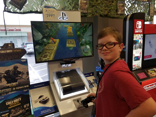 Video Game Store «GameStop», reviews and photos, 2532 Hillsboro Blvd, Manchester, TN 37355, USA