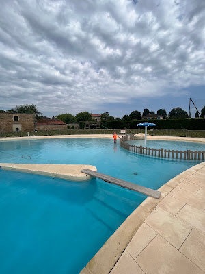 Piscine à Gemozac à Gémozac