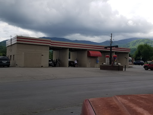 Mountain Pride Car Wash en Waynesville