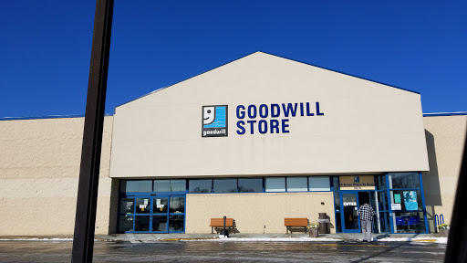 Donations Center «Goodwill», reviews and photos, 3679 Ridge Rd, Lansing, IL 60438, USA