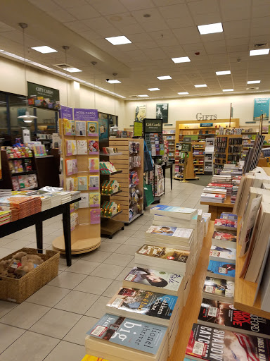Book Store «Barnes & Noble Booksellers South Corona», reviews and photos, 2470 Tuscany St #101, Corona, CA 92881, USA