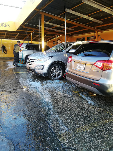 Italian Racing Car Wash