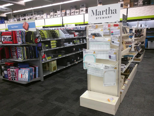 Office Supply Store «Staples», reviews and photos, 7910 Gall Blvd, Zephyrhills, FL 33541, USA