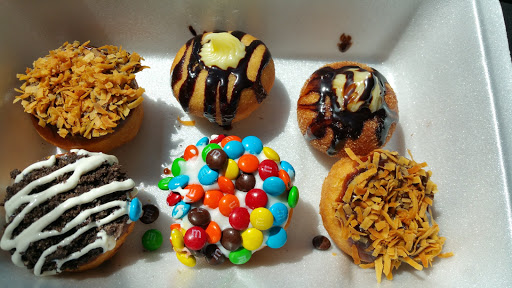 Donut Shop «Mini Doughnut Factory», reviews and photos, 2109 S Dale Mabry Hwy, Tampa, FL 33629, USA