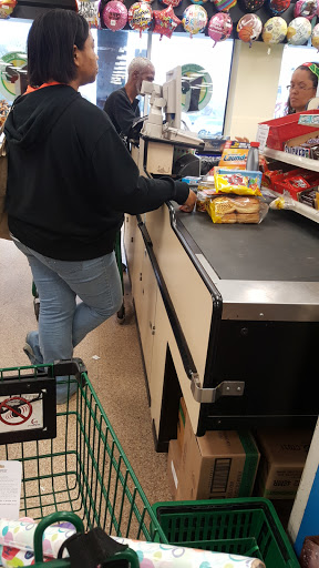 Dollar Store «Dollar Tree», reviews and photos, 8829 Branch Ave, Clinton, MD 20735, USA