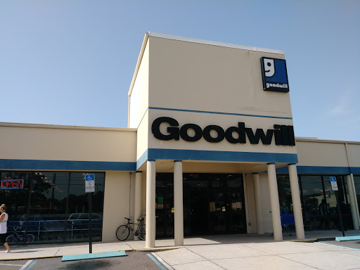 Thrift Store «Goodwill Tampa Store», reviews and photos, 4102 W Hillsborough Ave, Tampa, FL 33614, USA