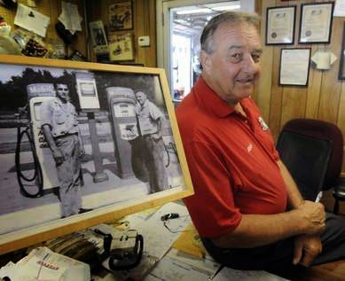 Auto Repair Shop «Deerfield Auto & Tire Clinic», reviews and photos, 663 Waukegan Rd, Deerfield, IL 60015, USA