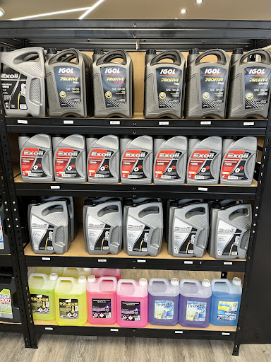 Photo 1 - AH AUTO PIÈCES-BEAUNE-DISTRIBUTEUR DE PIÈCES NEUVE. SERVICE CARTE GRISE