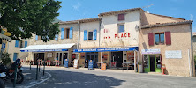 Bar restaurant De la Place du Café et restaurant de grillades Paulaner Bar Á Salades à La Palud-sur-Verdon - n°1