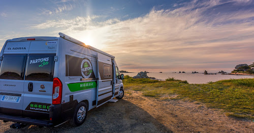 Agence de location de camping-cars Partons ZEN Tréglamus