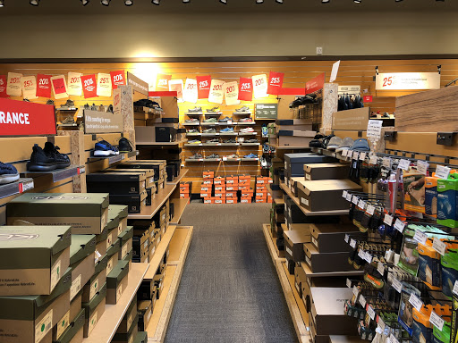 Camping Store «REI», reviews and photos, 1955 County Road B2 W, Roseville, MN 55113, USA