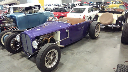 Used Car Dealer «Gateway Classic Cars of Dallas», reviews and photos, 1250 Mustang Dr #500, Grapevine, TX 76051, USA