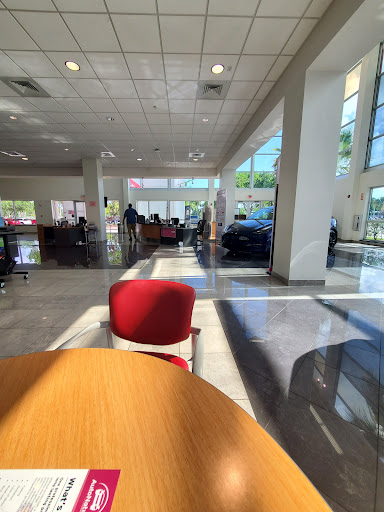 Toyota Dealer «AutoNation Toyota Weston», reviews and photos, 4050 Weston Rd, Davie, FL 33331, USA