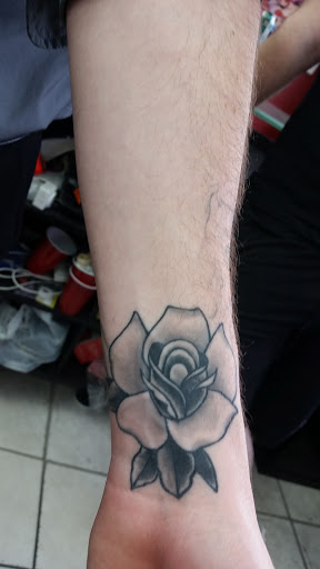 Tattoo Shop «Evolution Tattoo», reviews and photos, 198 Lincoln Hwy #4, Fairless Hills, PA 19030, USA