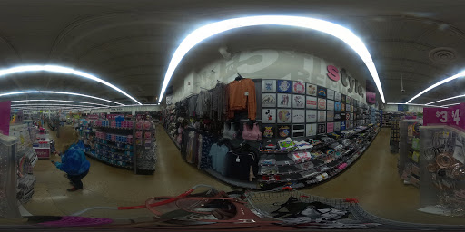 Variety Store «Five Below», reviews and photos, 3632 Concord Pike, Wilmington, DE 19803, USA