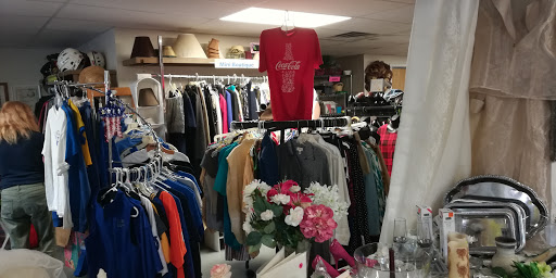 Community Closet Thrift Shop, 284 S Van Buren St, Nashville, IN 47448, USA, 