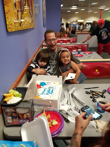 Shopping Mall «Bell Shopping Center», reviews and photos, 5029 E Florence Ave, Bell, CA 90201, USA