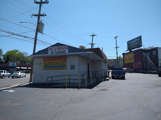 Darby Pawn Shop, 19 S MacDade Blvd, Darby, PA 19023, USA, 