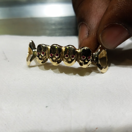 New Custom Jewelry, 10970 International Blvd, Oakland, CA 94603, USA, 