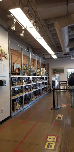 Thrift Store «Hinds Hospice Thrift Store», reviews and photos